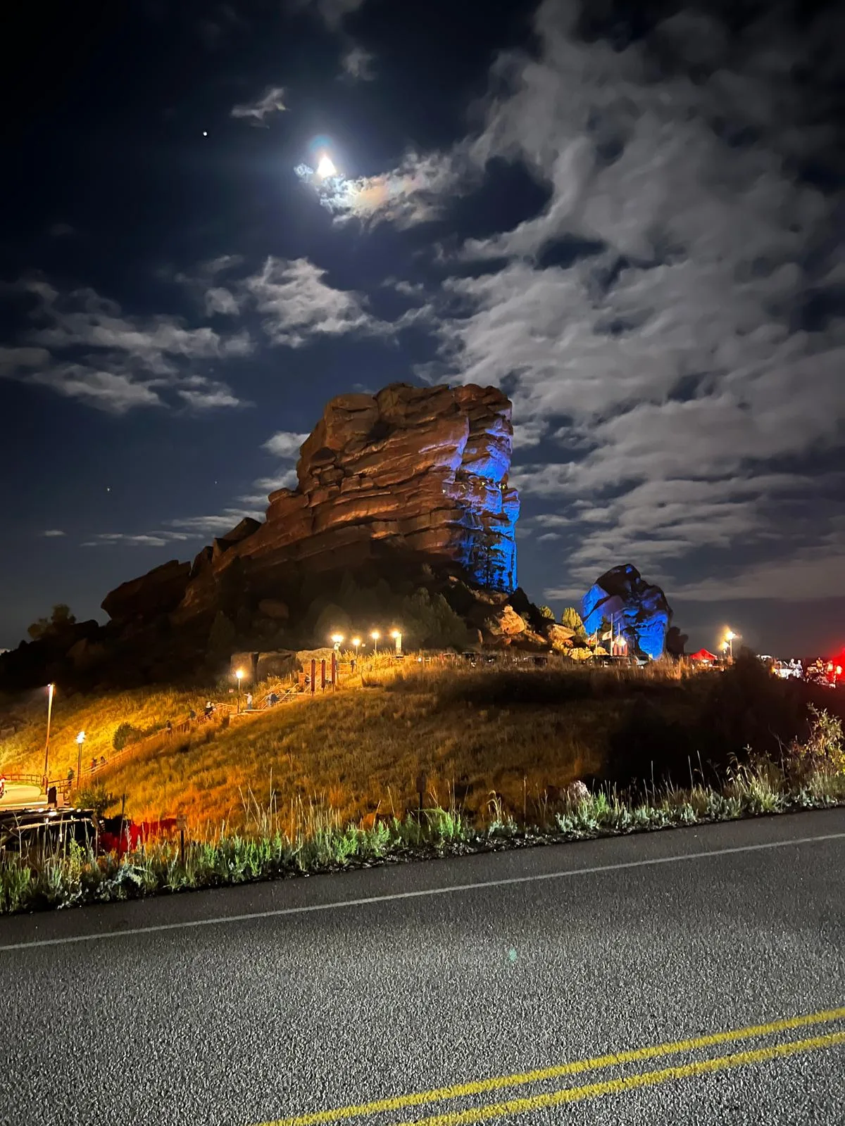 Private shuttle from Denver to Red Rocks and luxury limousine service Colorado Springs.