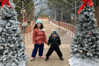 Luxury Limo and 4x4 SUV Service to Colorado Ski Resorts (Breckenridge, Vail, Aspen)